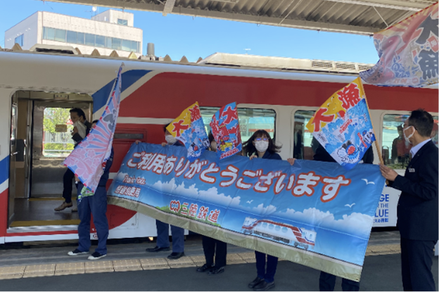 「三陸鉄道　海と日本PROJECT」 CFB×ゴルゴ１３ラッピング車両出発式」を開催しました！