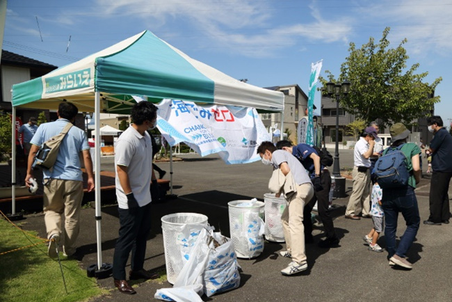 海と日本プロジェクト　杜の住宅公園 みらいえ ごみ拾い大作戦