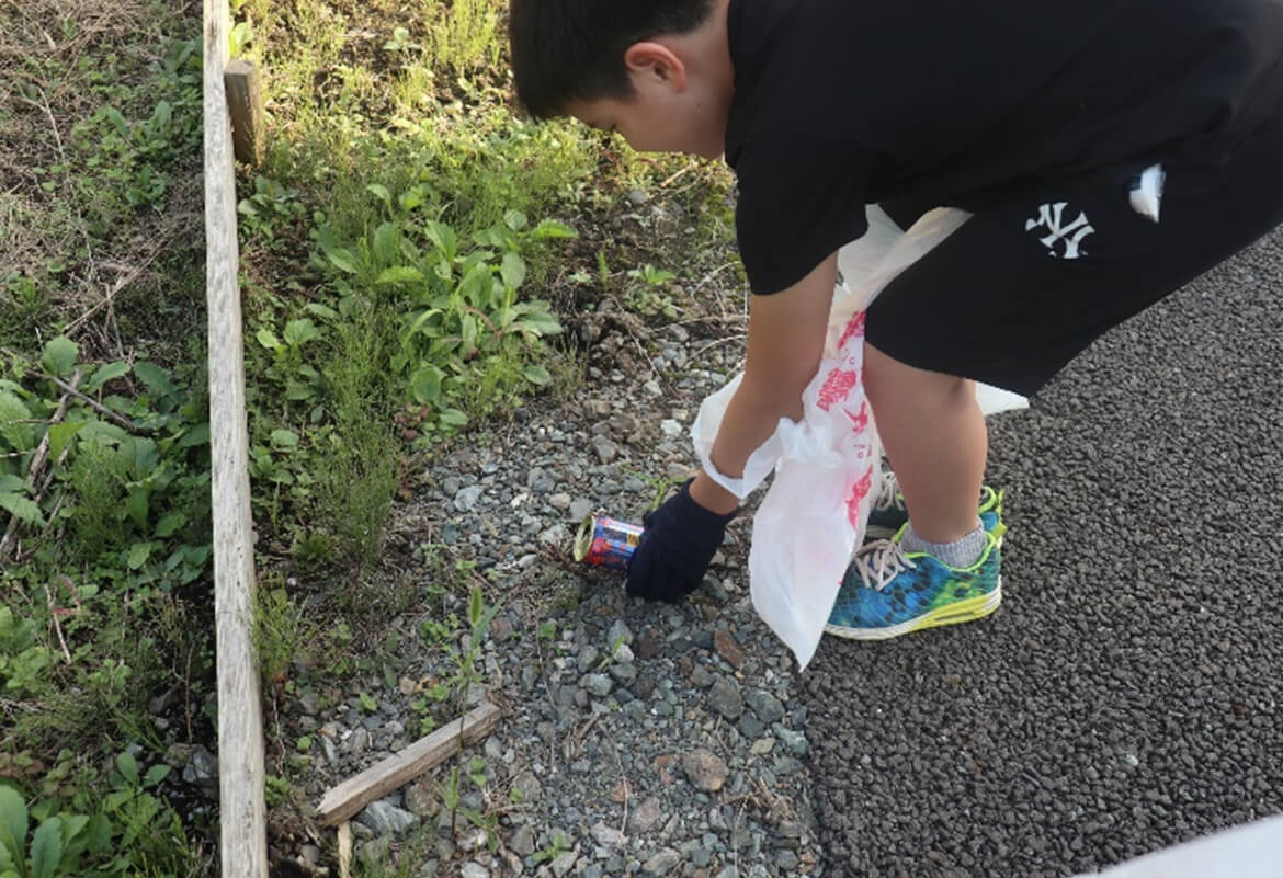 なかのクラブ　空き缶発見